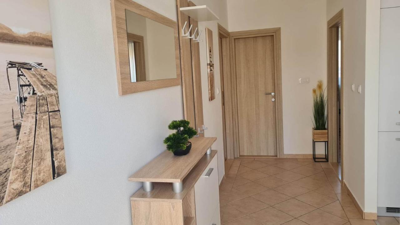 Apartman "Flower Garden" Ražanac Exteriér fotografie