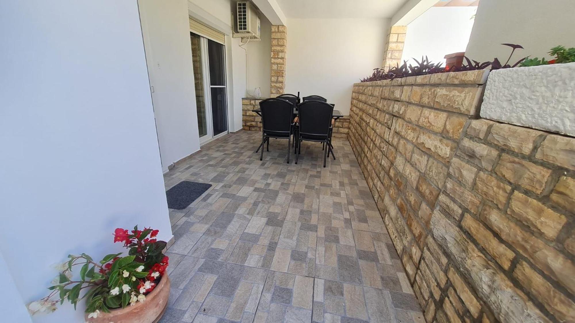 Apartman "Flower Garden" Ražanac Exteriér fotografie