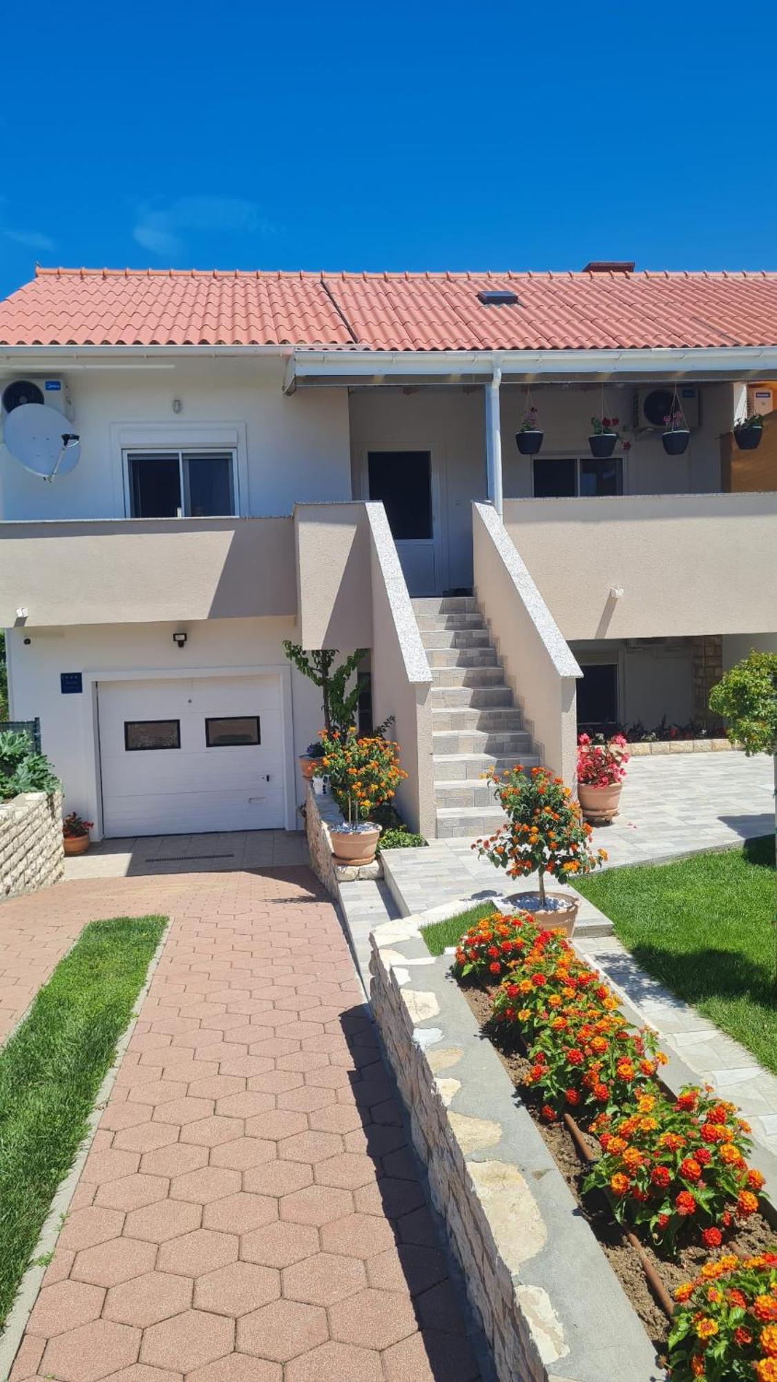Apartman "Flower Garden" Ražanac Exteriér fotografie