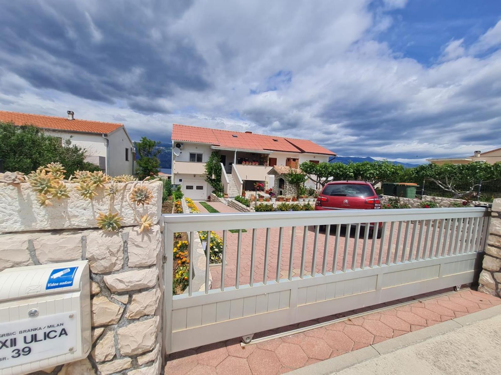 Apartman "Flower Garden" Ražanac Exteriér fotografie