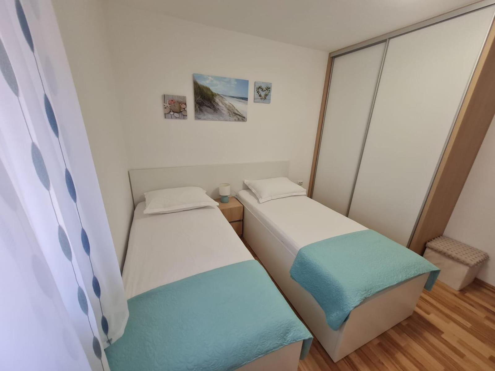 Apartman "Flower Garden" Ražanac Exteriér fotografie
