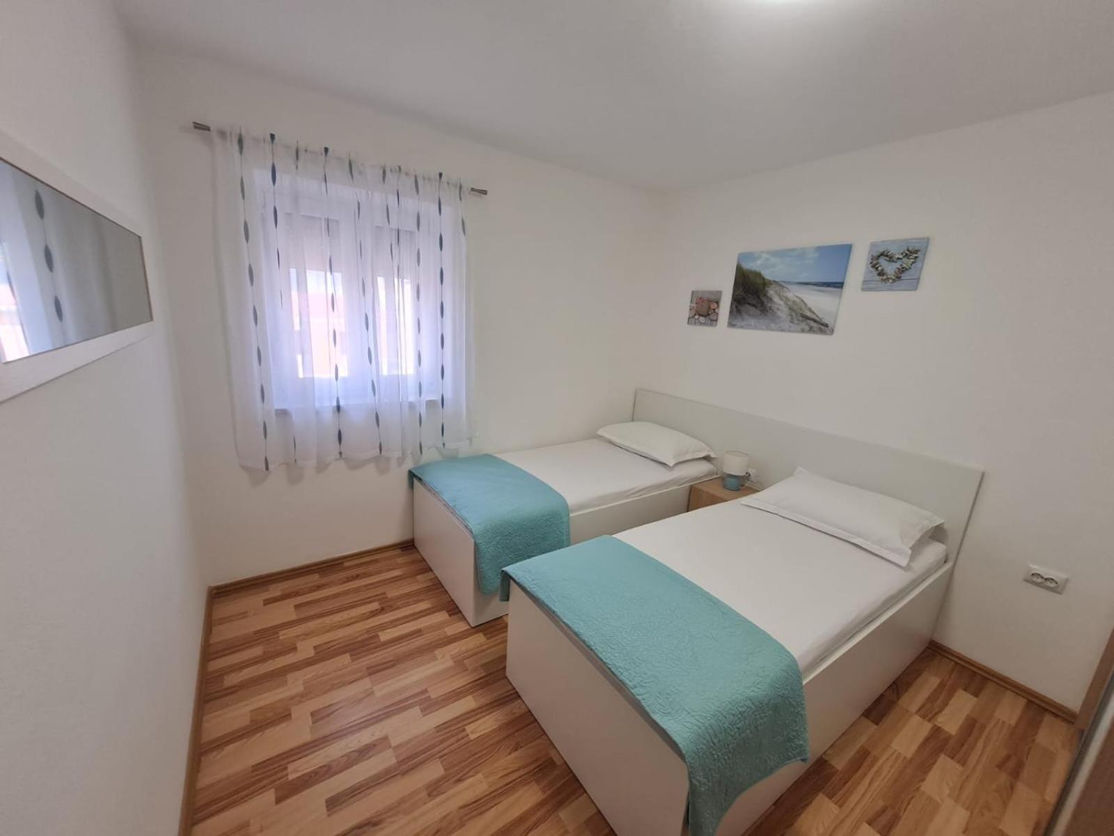 Apartman "Flower Garden" Ražanac Exteriér fotografie